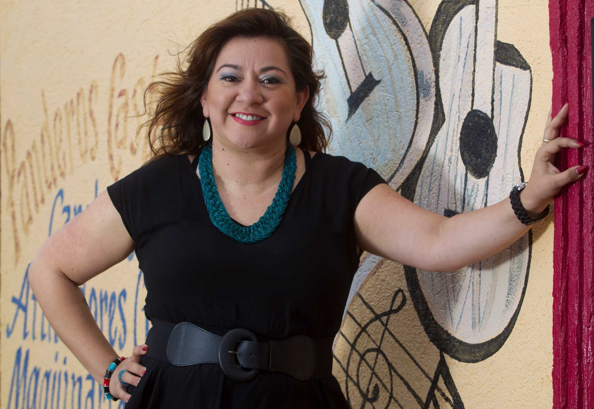 Gracie Chavez — artist photograph