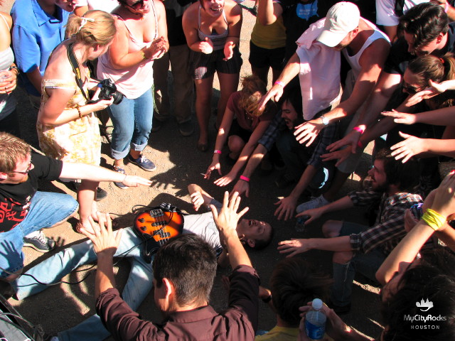 Photograph published with Free Press Houston's note of thanks after the October 2007 Westheimer Block Party.