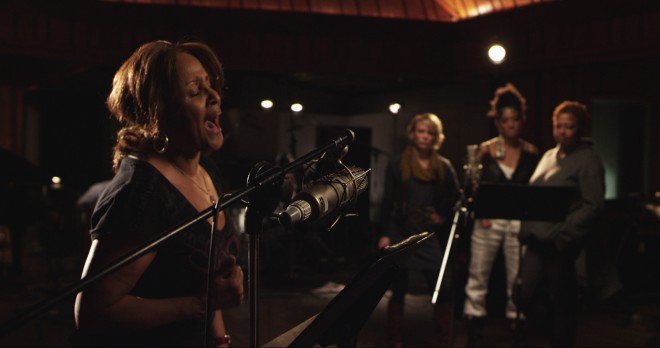 twenty-feet-from-stardom-2