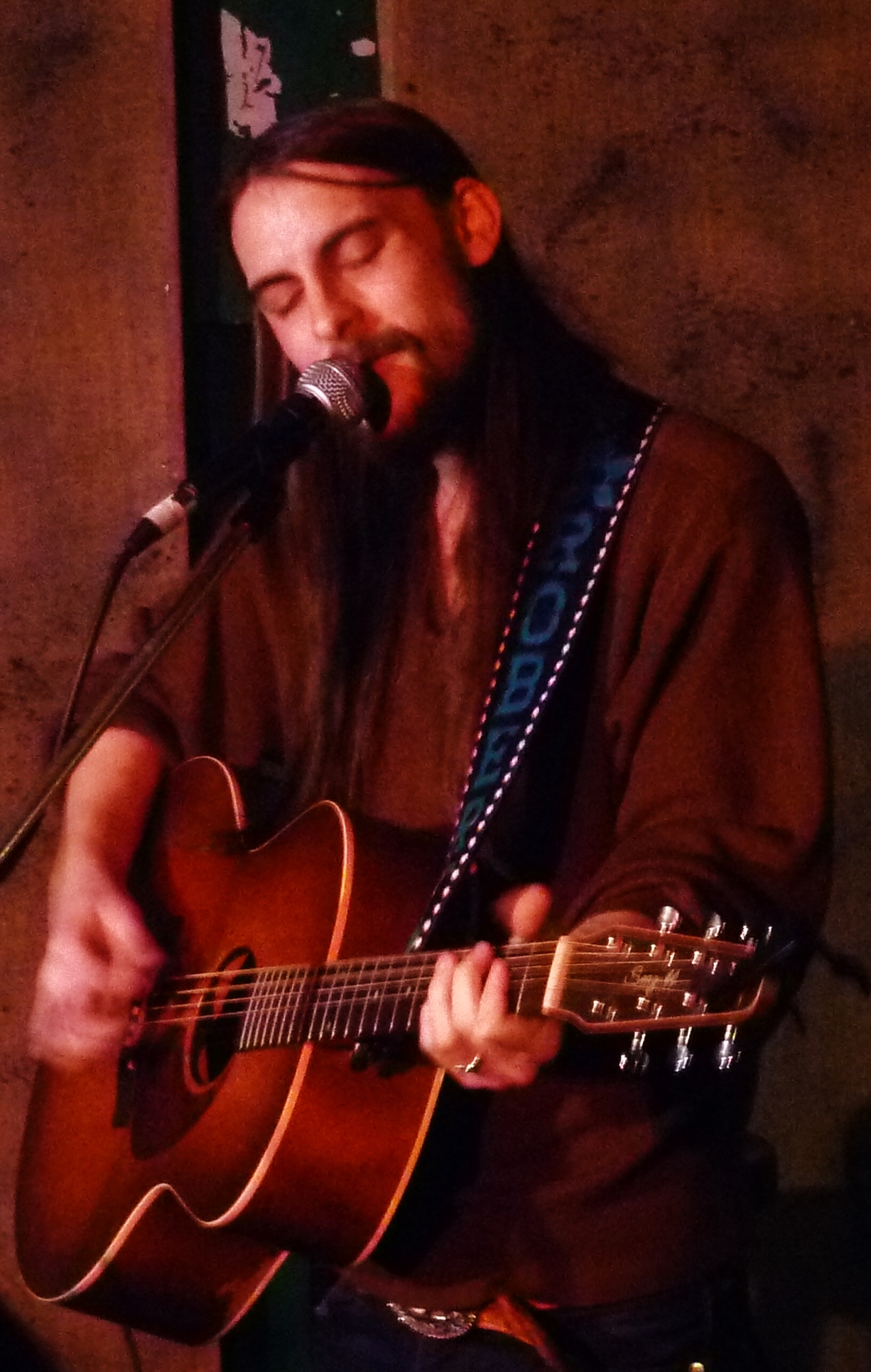 Robert Ellis performing at the Brixton Windmill, March 2012